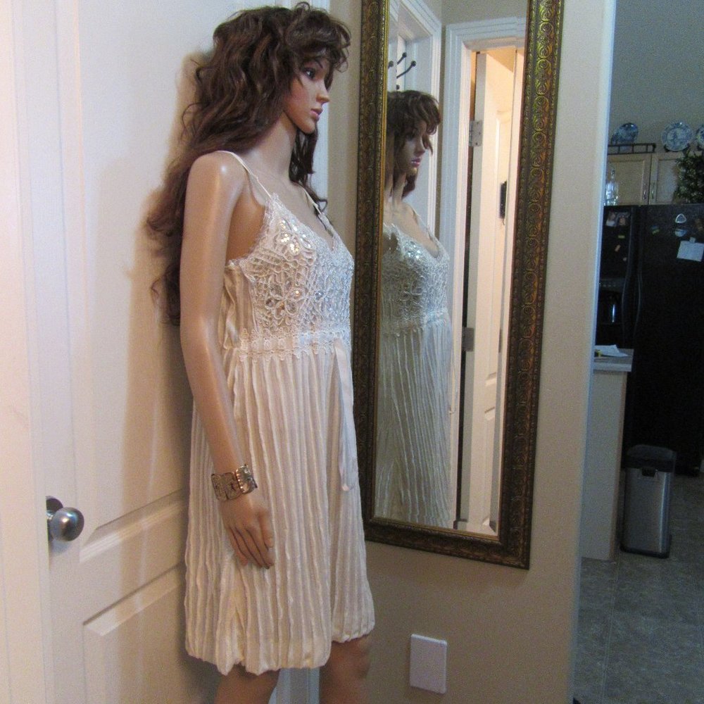 Guessing large - Picture 10 of 14